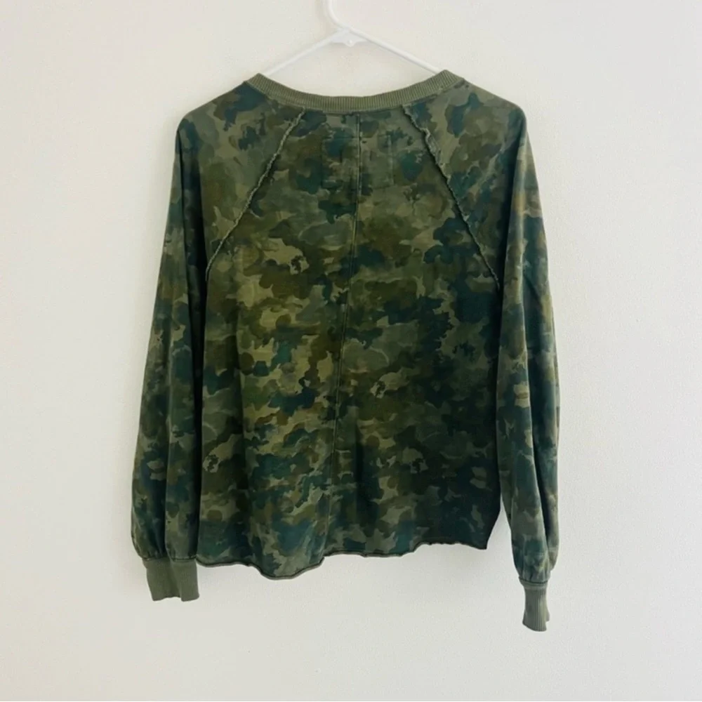 Pilcro Green Camo Print V Cut Pullover Cotton Sweater XS